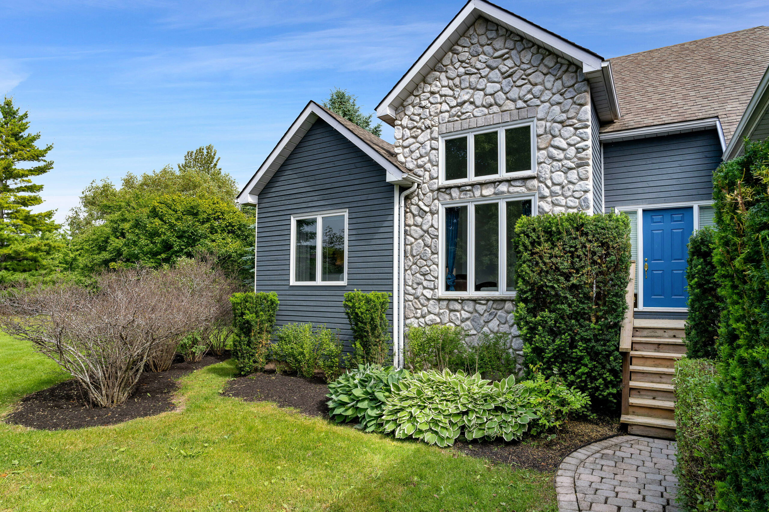 Real Estate Photographer in The Blue Mountains, Ontario, Canada. 020 140 augusta crescent 4 977 scaled